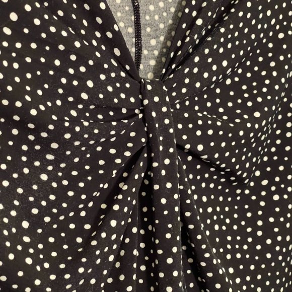 APT 9 Black White Polka Dot Tank Top Knotted V-Neck Sleeveless Plus Size 1X - Picture 3 of 11